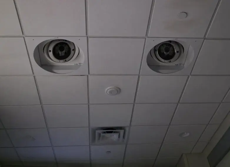 30 фото, после которых вы начнете подозревать каждую розетку в наличии души парейдолия, лица, предметы, фото, приколы, подборка, удивительное рядом