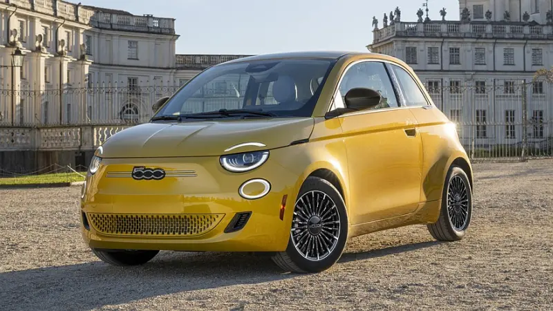 Fiat обновил «электричку» 500e для США: цена взлетела на 5 200 долларов