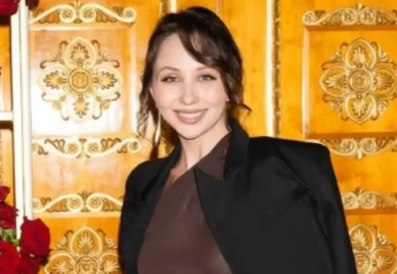 «Хотя бы не ломится в дверь»: Туктамышева боится преследователя, который атакует её букетами Туктамышева, сталкер, преследование, фигуристка, цветы, интервью, Okko, спорт, новости