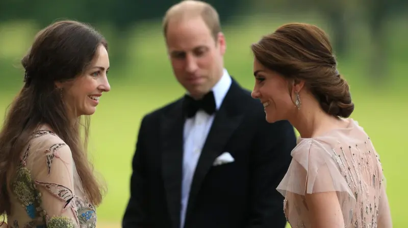 Пять серьёзных испытаний, которые не разрушили брак Уильяма и Кейт Кейт Миддлтон, принц Уильям, королевская семья, отношения, кризис, онкология, принц Гарри, Меган Маркл, Роуз Хэнбери, папарацци