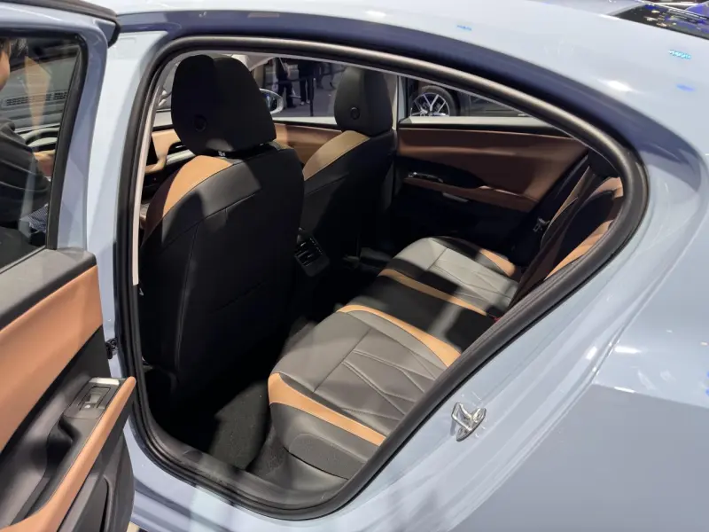 Топ-5 самых интригующих премьер Пекинского автосалона Audi, Hongqi, Smart, BMW, Volkswagen, автосалон, Китай, новинки, гибриды, внедорожники