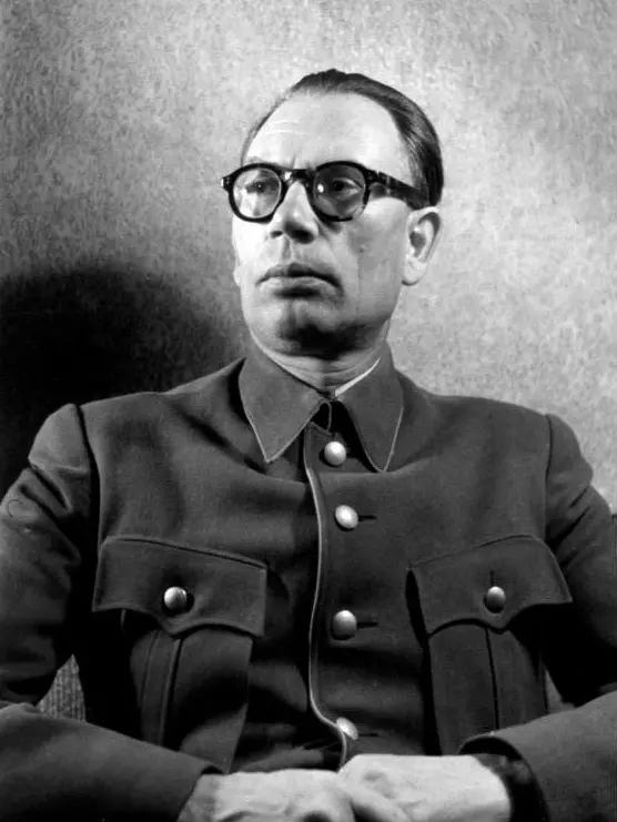 Генералы Красной Армии, оказавшиеся в немецком плену: трагедия и статистика генералы, плен, вов, история, карбышев, власов, лукин, музыченко, ркка