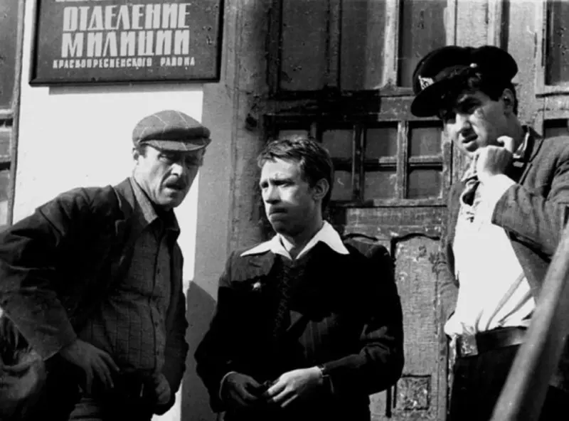 Битва титанов за кадром: настоящая драма «Места встречи» оказалась круче сценария Битва титанов за кадром: настоящая драма «Места встречи» оказалась круче сценария кино, ссср, высоцкий, место встречи изменить нельзя, конфликт, съемки, история