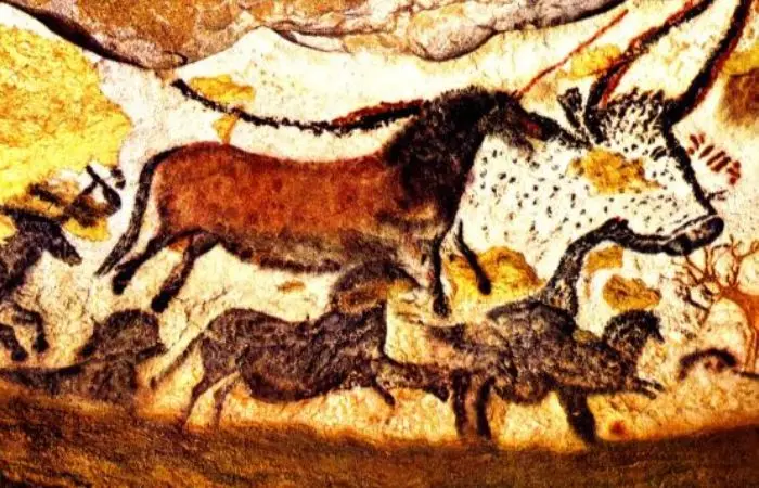 5 древних чудес, которые массовый туризм превратил в руины туризм, история, памятники, разрушение, пещера Ласко, пирамиды, Колизей, Стоунхендж, Китайская стена, вандализм