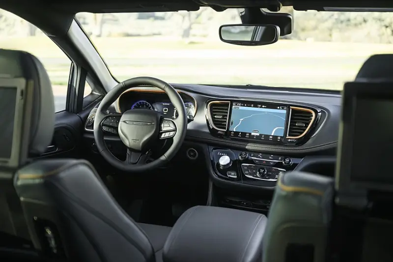 Chrysler скорректировал цены на обновлённый минивэн Pacifica Chrysler Pacifica, минивэн, цены на авто, рестайлинг, Stellantis, Pentastar, полный привод, 2026 год