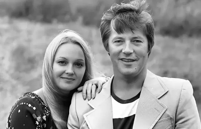 Какие прозвища были у известных советских актеров советские актеры, прозвища, клички, Буба, Дрюсик, Князь, Аббревиатура, Водопровод Маяковки, Американец, Жареные гвозди, Лёлик, Закадрович, Интеллигент, Артист, Вахтанг Кикабидзе, Андрей Миронов, Олег Басилашвили, Валентин Гафт, Светлана Немоляева, Владимир Высоцкий, Наталья Гвоздикова, Евгений Жариков, Олег Табаков, Ефим Копелян, Александр Збруев, Сергей Шевкуненко, история кино, факты