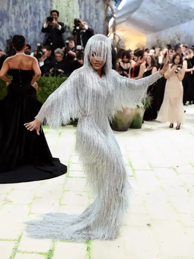 Самые безумные образы Met Gala 2026: от Карди Би до Ирины Шейк Met Gala, знаменитости, мода, наряды, звезды, красная дорожка, приколы