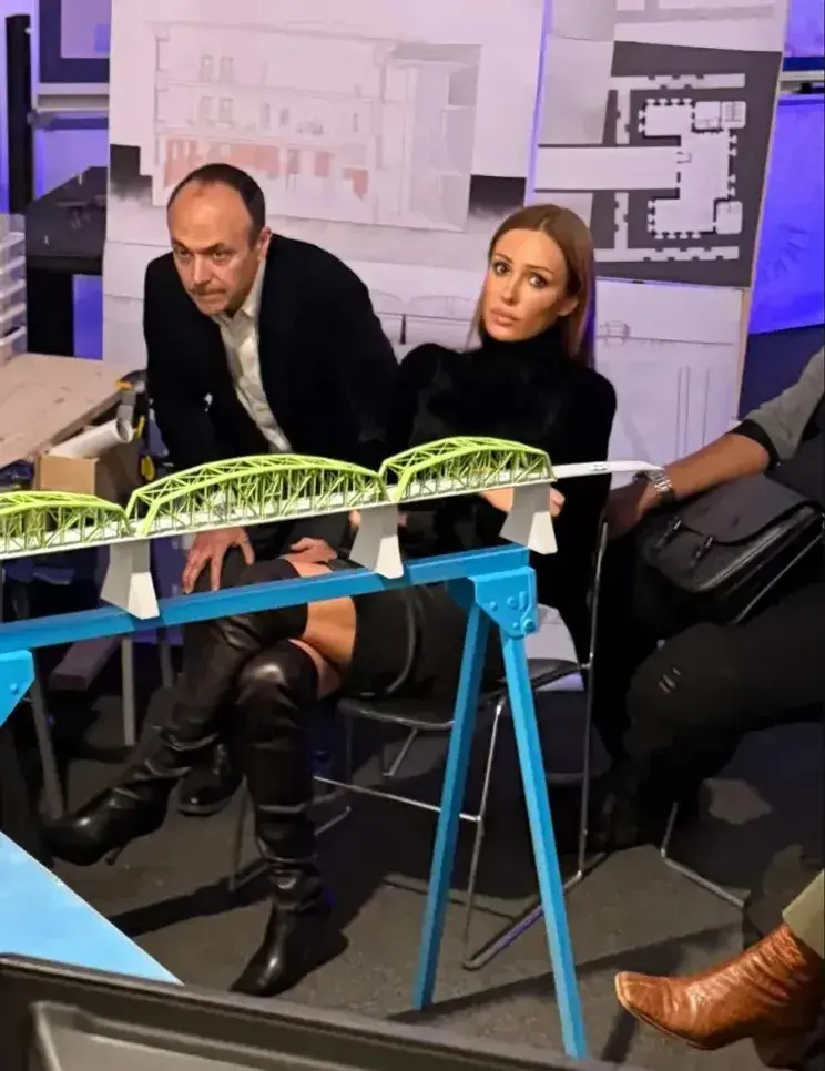Супруга Канье Уэста снова разделась: Бьянка Цензори показала новое фото в откровенном боди Бьянка Цензори, Канье Уэст, откровенный образ, скандал, фото, знаменитости, мода, провокация