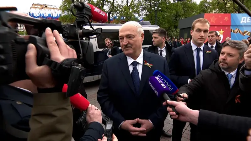 «Становится копией отца»: как за год изменился Николай Лукашенко Николай Лукашенко, Александр Лукашенко, парад Победы, внешность, изменения, поклонницы, сходство, сын президента, Беларусь