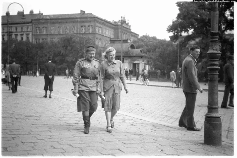 Советские войска в Вене: история в фотографиях Советская армия, Вена, история, фото, оккупация, 1945, Австрия