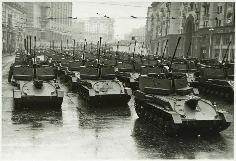 Редкие кадры военной истории: от бронепоездов до парада Победы история, фото, война, парад, армия, ретро, СССР, хроника