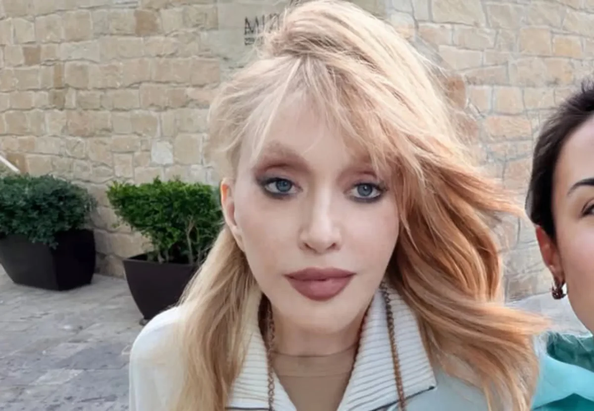 «Как из воска»: Аллу Пугачёву не узнали на новом фото Алла Пугачёва, пластическая операция, фотошоп, Максим Галкин, здоровье, Кипр, Израиль