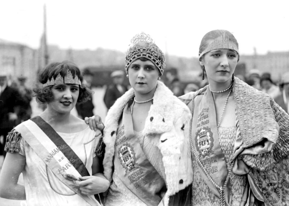 Как жили парижане в «ревущие двадцатые»: 20 атмосферных снимков Париж, 1920-е, история, ретро, Франция, фото, джаз, ревущие двадцатые