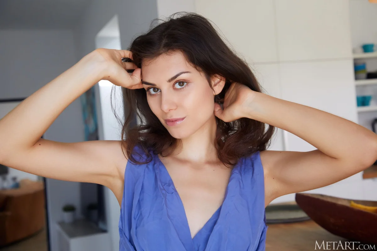 Andrea в Blue Desire — откровенный эротический сет