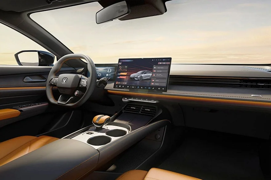 Революция в сегменте: новый Changan Uni-V с 235-сильным мотором и автоматом Changan, Uni-V, рестайлинг, лифтбек, 2.0 турбо, автомат, Aisin, 235 л.с., Россия, Спорт, новинка, обзор