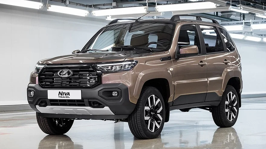 Кожаный салон для Niva Travel: лимитированная версия за 1,9 млн рублей Lada Niva Travel, спецверсия, натуральная кожа, АВТОВАЗ, внедорожник, лимитированная серия, цена, комплектация Техно, 2025
