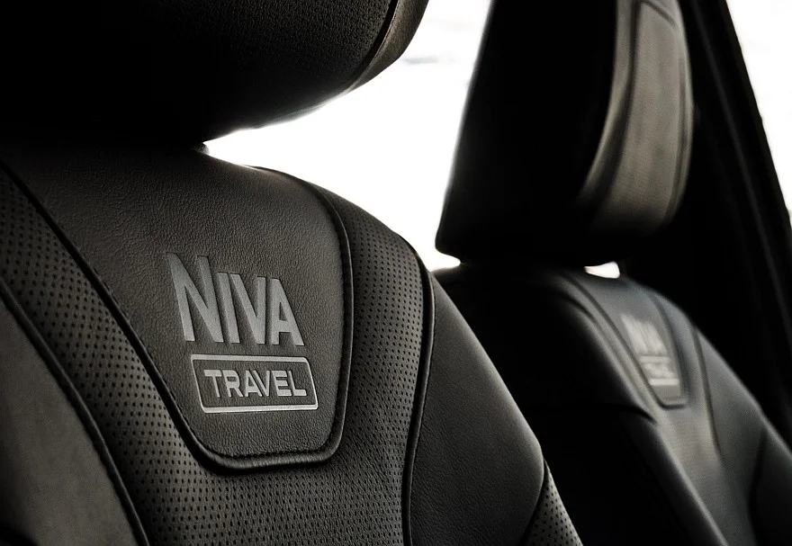 Кожаный салон для Niva Travel: лимитированная версия за 1,9 млн рублей Lada Niva Travel, спецверсия, натуральная кожа, АВТОВАЗ, внедорожник, лимитированная серия, цена, комплектация Техно, 2025
