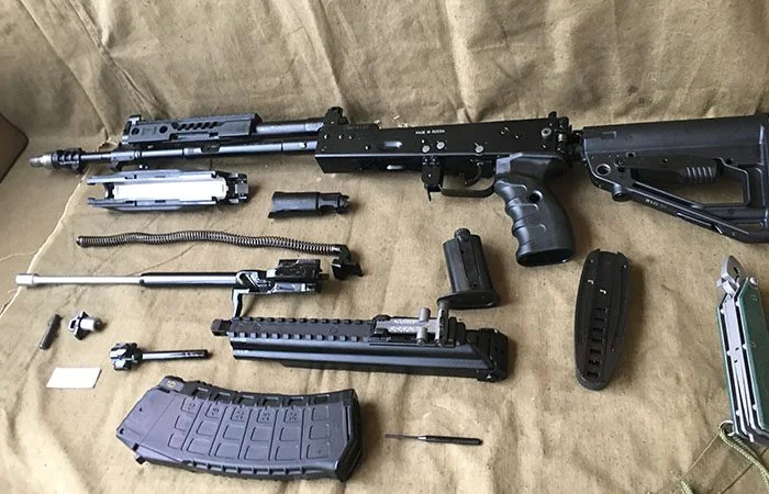 АК-12 vs М4А1: битва идеологий на поле боя АК-12, М4А1, оружие, автомат, винтовка, сравнение, AR-15, Калашников, армия, бой
