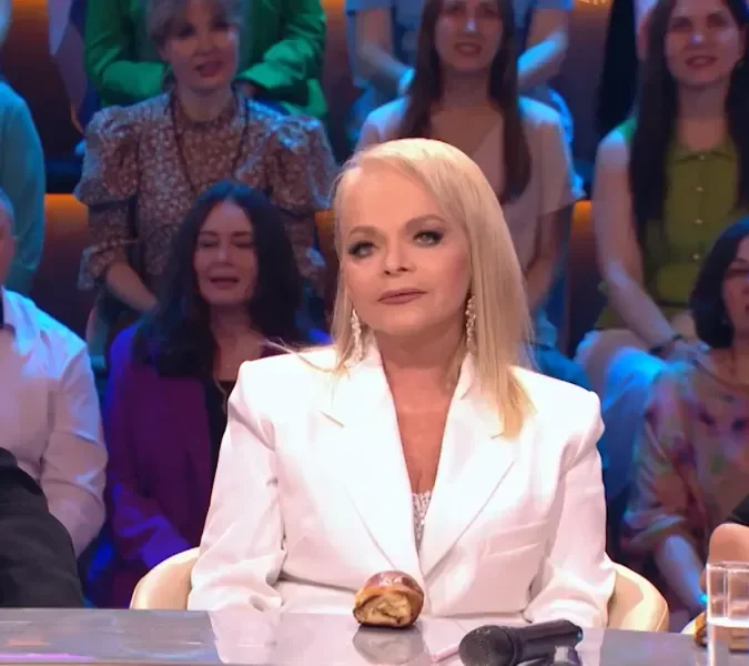 «Через слёзы выходит боль»: Лариса Долина о травле и предательстве после скандала с квартирой