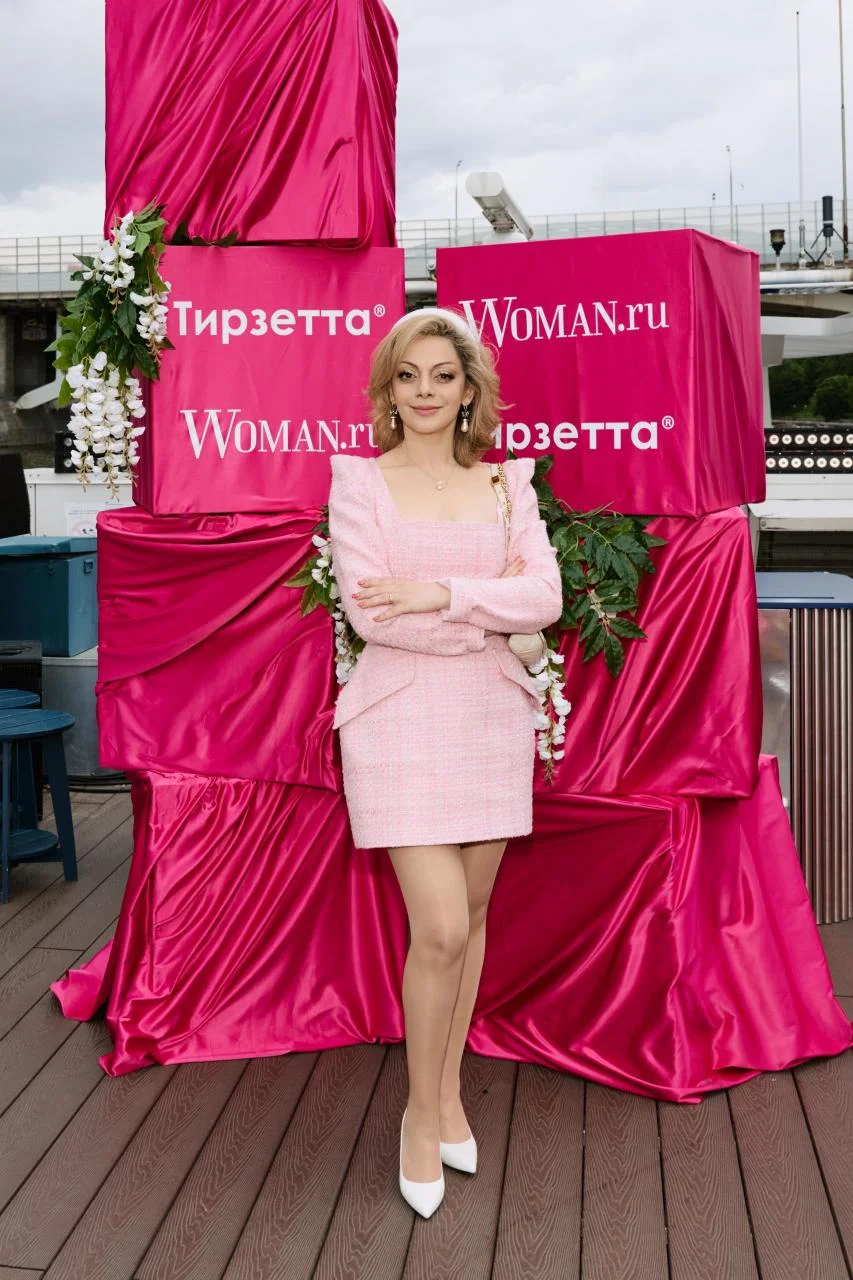 Розовый круиз Woman.ru: как звезды открывали летний сезон на Москве-реке Woman.ru, круиз, Москва-река, звезды, Полина Диброва, Анетта Орлова, Катя Кабак, светское мероприятие