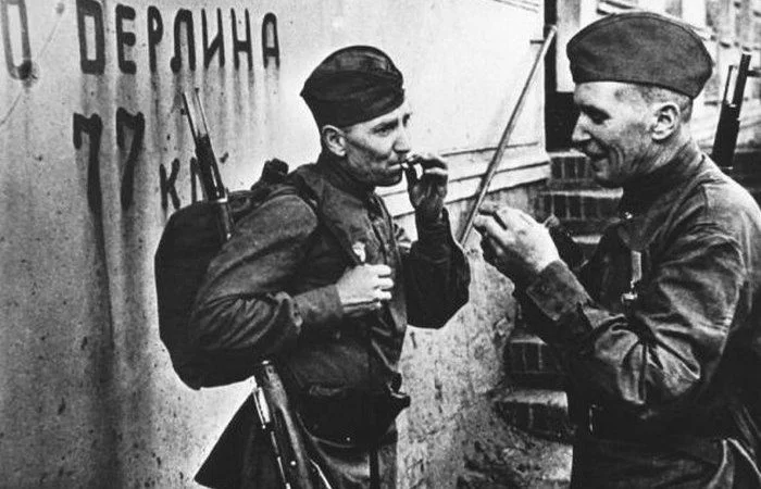 Солдатский паёк: что ели красноармейцы в окопах и тылу Великая Отечественная война, Красная армия, питание, паек, снабжение, фронт, тыл, хлеб, тушенка, водка, история