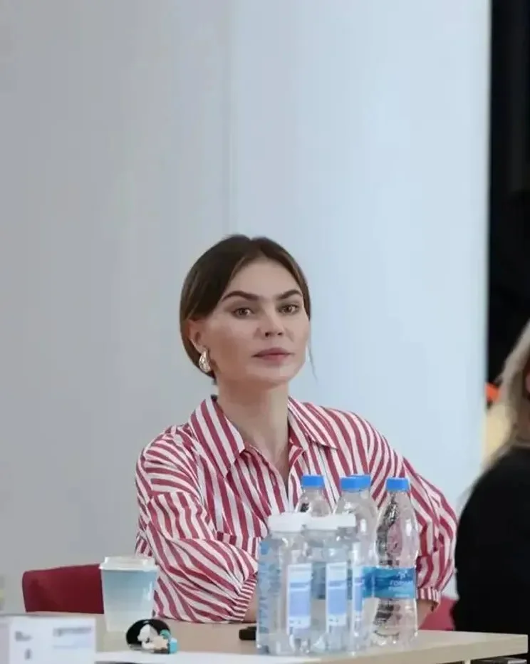 Алина Кабаева в пижамном стиле: новый образ на тренировке гимнасток Алина Кабаева, Небесная грация, художественная гимнастика, мода, стиль, спорт, новости