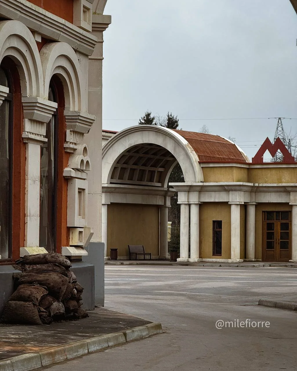 Московские прогулки: история в деталях Москва, история, архитектура, прогулки, старые фотографии, ГУМ, Красные ворота, Хамовники, Патриаршие пруды, Манеж