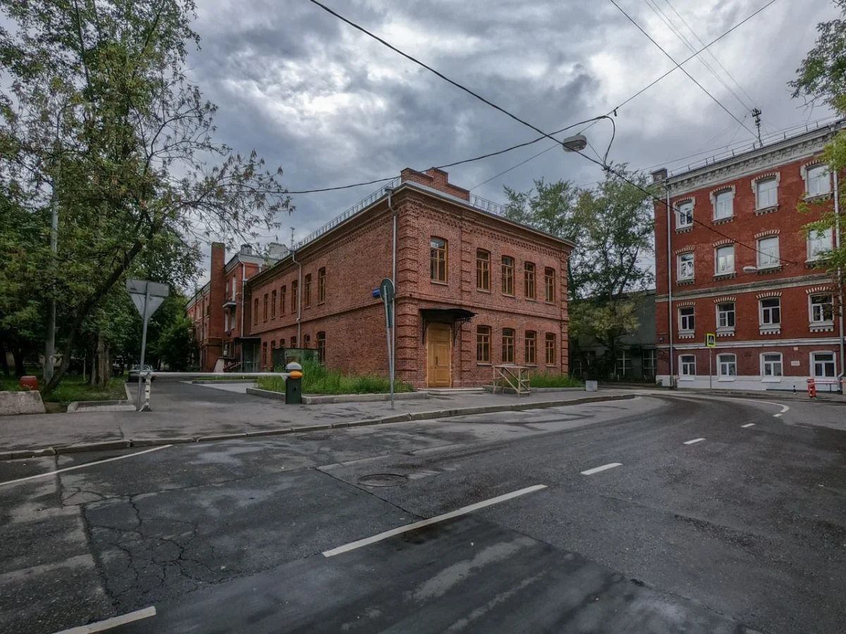 Московские прогулки: история в деталях Москва, история, архитектура, прогулки, старые фотографии, ГУМ, Красные ворота, Хамовники, Патриаршие пруды, Манеж