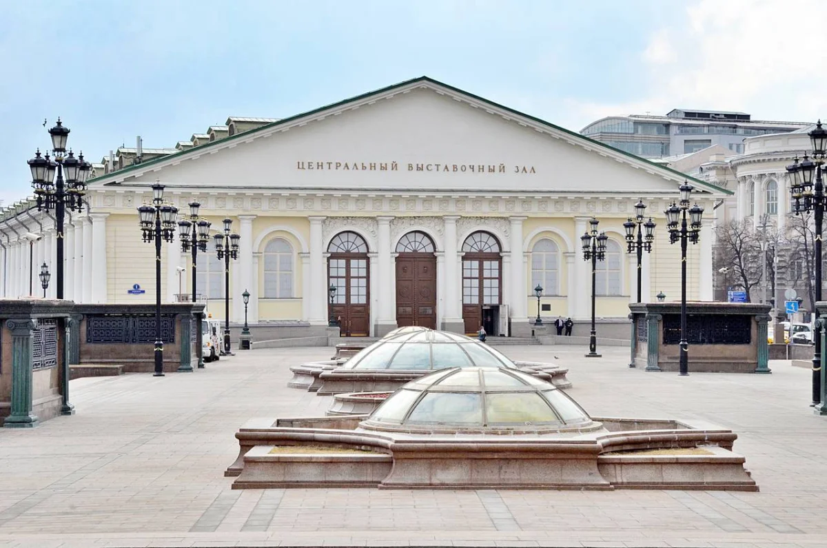 Московские прогулки: история в деталях Москва, история, архитектура, прогулки, старые фотографии, ГУМ, Красные ворота, Хамовники, Патриаршие пруды, Манеж