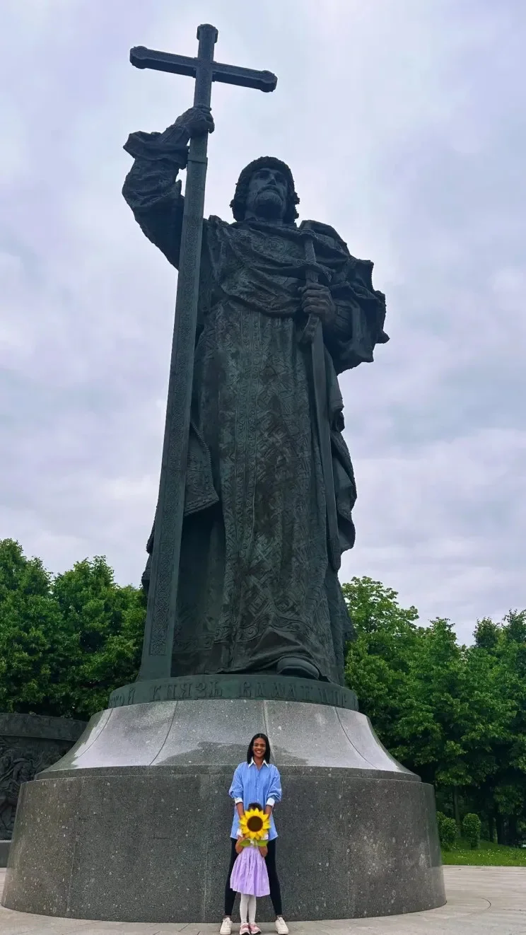 «Невероятно красивый город»: скандальная американская журналистка приехала в Москву и была поражена «Невероятно красивый город»: скандальная американская журналистка приехала в Москву и была поражена Кэндис Оуэнс, ПМЭФ-2026, Москва, скандал, журналистика, США, консерватор