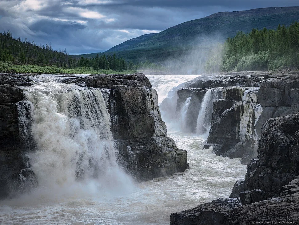 Большой Курейский — самый мощный водопад в России водопад, плато Путорана, Красноярский край, природа, туризм, Норильск