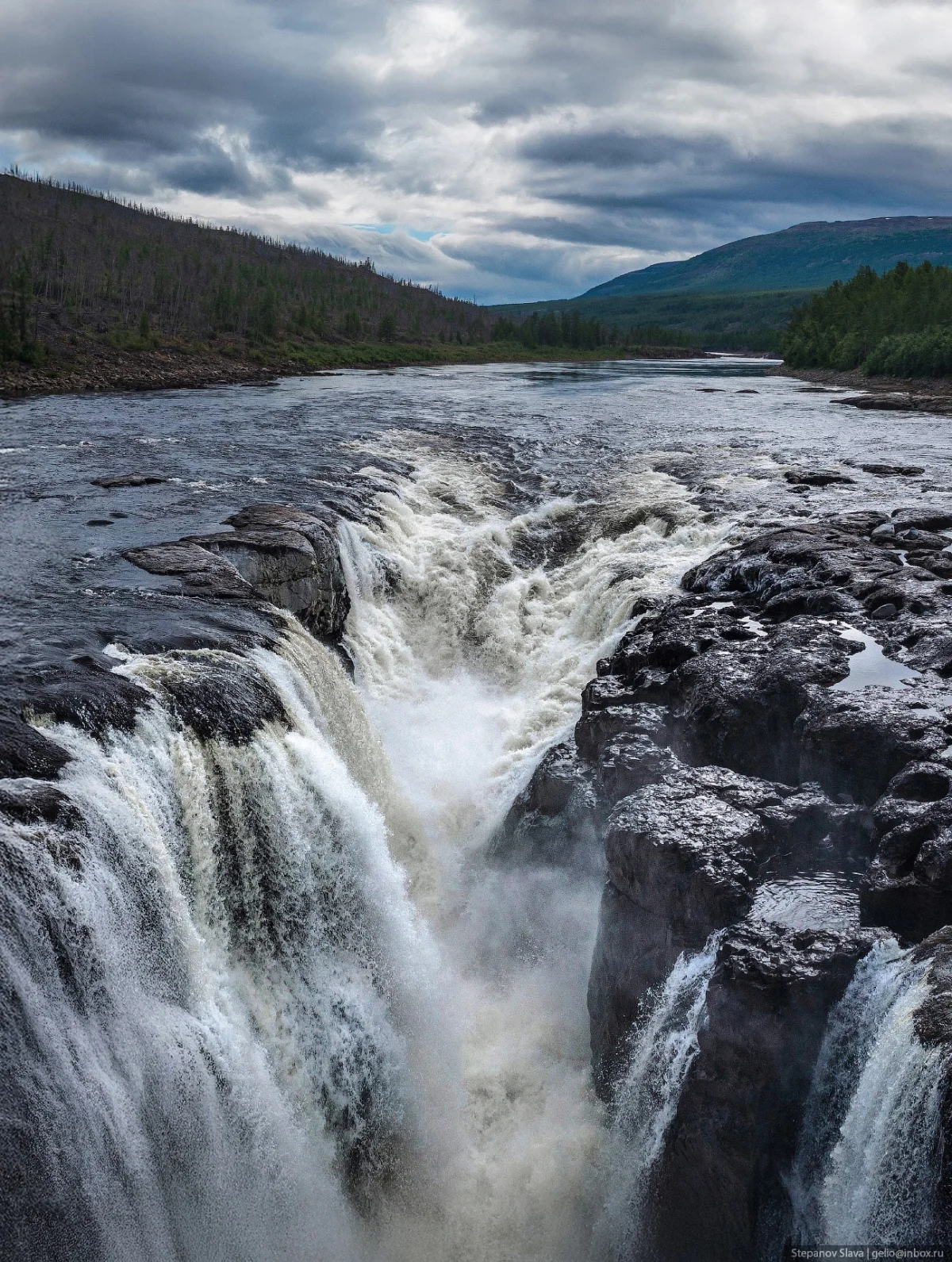 Большой Курейский — самый мощный водопад в России водопад, плато Путорана, Красноярский край, природа, туризм, Норильск