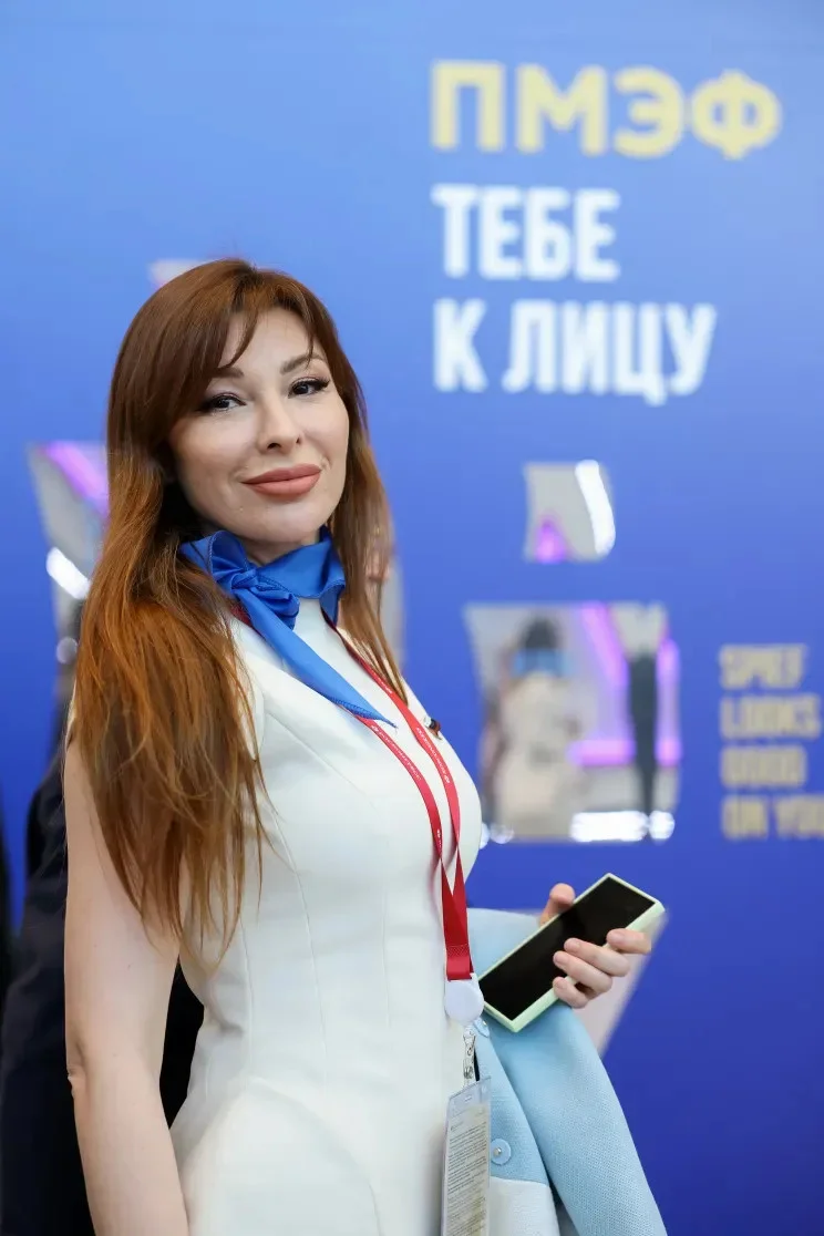Звездный десант на ПМЭФ: кто поразил публику во второй день ПМЭФ, знаменитости, политики, светская хроника