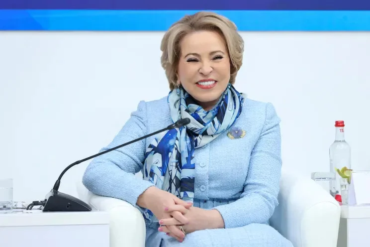 Звездный десант на ПМЭФ: кто поразил публику во второй день ПМЭФ, знаменитости, политики, светская хроника