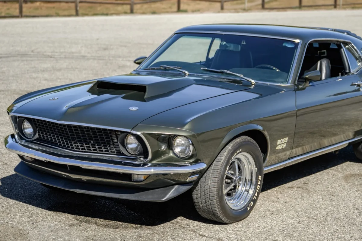 Ford Mustang 1969 с 1062-сильным мотором: монстр на аукционе Ford Mustang, Boss 429, 1969, маслкар, аукцион, 9.8 литров, 1062 л.с., ретро, NASCAR, тюнинг