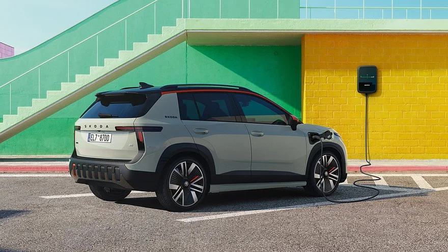Старт производства Skoda Epiq: компактный электрокроссовер пошел в серию Старт производства Skoda Epiq: компактный электрокроссовер пошел в серию Skoda, Epiq, электромобиль, кроссовер, производство, Испания, новинка
