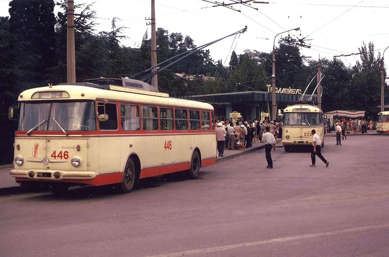 На троллейбусе в Ялту: 10 архивных кадров легендарного маршрута 1973 года троллейбус, симферополь, ялта, крым, 1973, ссср, шкода 9тр, алушта