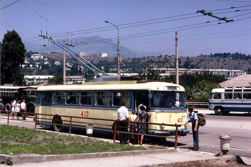 На троллейбусе в Ялту: 10 архивных кадров легендарного маршрута 1973 года троллейбус, симферополь, ялта, крым, 1973, ссср, шкода 9тр, алушта