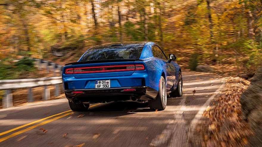 Dodge Charger добрался до Европы: объявлены цены и комплектации Dodge Charger добрался до Европы: объявлены цены и комплектации Dodge Charger, Европа, Stellantis, маслкар, электромобиль, бензин, цены, новинка