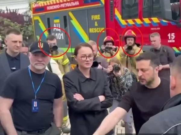 «Сожгли Лавру»: чья ракета попала в Успенский собор и кому это выгодно «Сожгли Лавру»: чья ракета попала в Успенский собор и кому это выгодно СВО, Украина, Киево-Печерская лавра, ПВО, Patriot, провокация, новости, политика