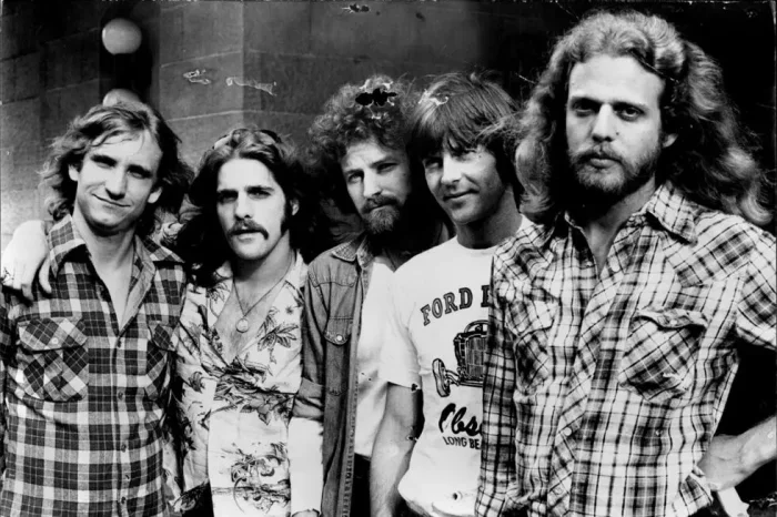 25 рок-легенд 1976 года: их слава и жизнь сегодня рок-музыка, история, 1976, легенды, AC/DC, Aerosmith, Fleetwood Mac, Eagles, Kiss