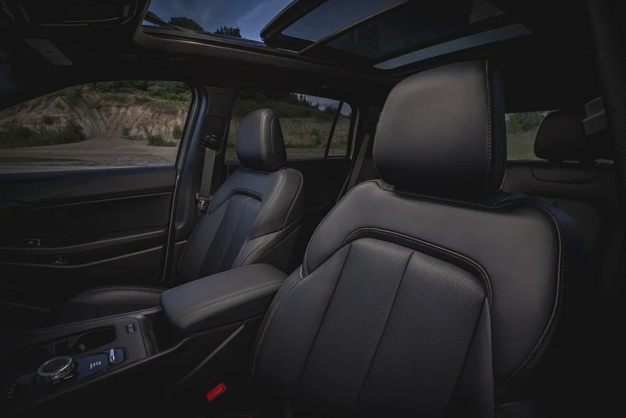 Jeep возрождает Cherokee Trailhawk: опубликован первый тизер Jeep, Cherokee, Trailhawk, внедорожник, новинка, авто