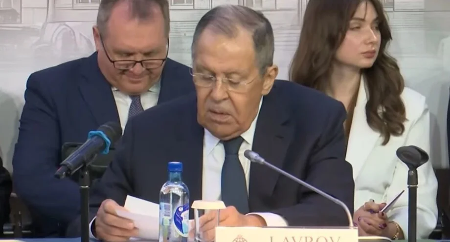 Лавров выругался матом на встрече с журналистами Сергей Лавров, скандал, видео, политика