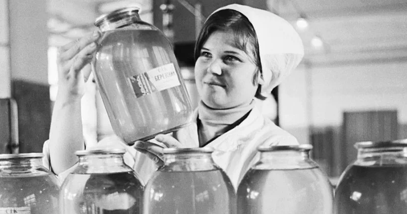 Великая соковая афера: что на самом деле плескалось в банках с «Березовым соком»