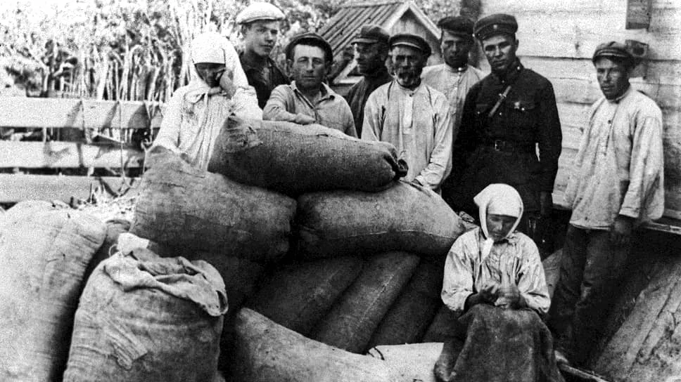 Кого на Руси на самом деле называли кулаками история, кулаки, раскулачивание, крестьяне