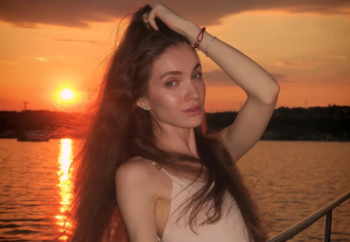 Золотая молодёжь: сестра Тимати зажгла на яхте в Сен-Тропе Золотая молодёжь: сестра Тимати зажгла на яхте в Сен-Тропе Анна Юнусова, Тимати, день рождения, яхта, Сен-Тропе, Анастасия Решетова, знаменитости