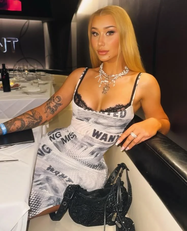 9 звезд, сорвавших куш на OnlyFans: от миллионов до смешных сумм 9 звезд, сорвавших куш на OnlyFans: от миллионов до смешных сумм OnlyFans, знаменитости, доходы, шоу-бизнес