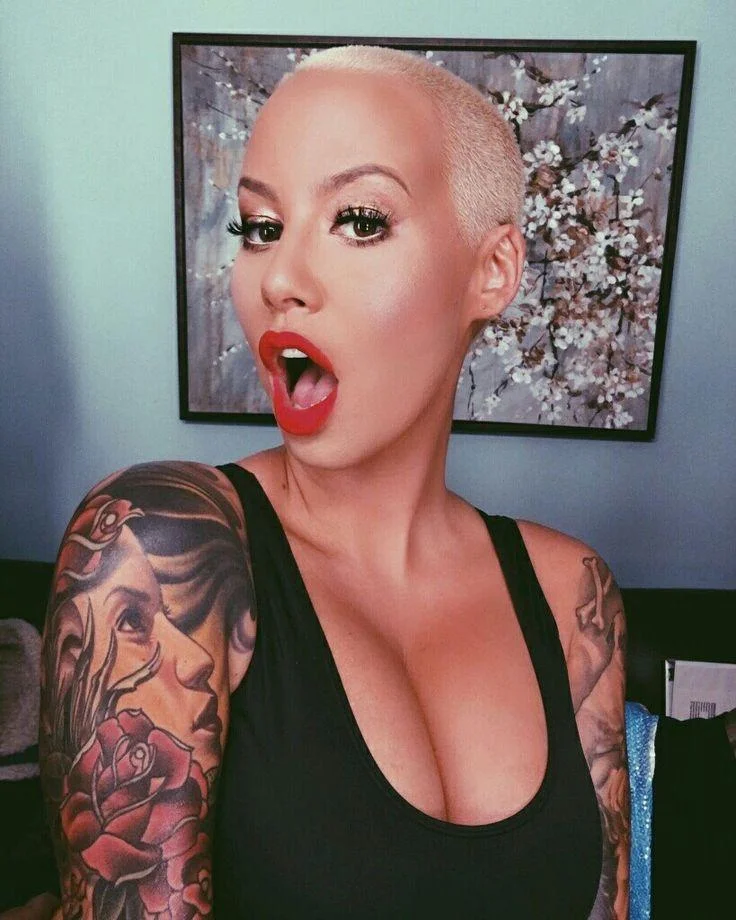 9 звезд, сорвавших куш на OnlyFans: от миллионов до смешных сумм 9 звезд, сорвавших куш на OnlyFans: от миллионов до смешных сумм OnlyFans, знаменитости, доходы, шоу-бизнес