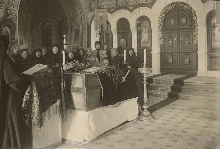 Красавица Европы, ставшая святой: трагедия Алапаевской шахты история, Романовы, Елизавета Фёдоровна, Алапаевск, мученики, православие, революция