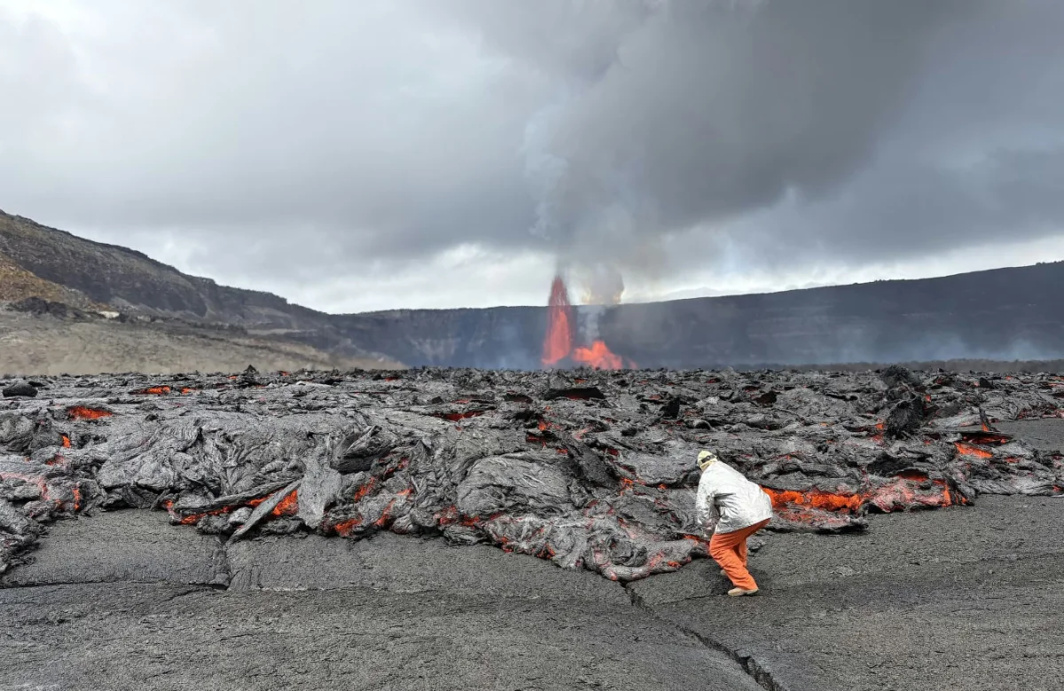 Вулканический 2025-й: год огня и пепла в фотографиях Вулканический 2025-й: год огня и пепла в фотографиях вулканы, извержение, природа, стихия, фото, 2025